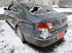 Воронежскому хулигану, который повредил автомобили у налоговой, медицинскую помощь оказывали полицейские