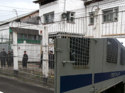 Воронежец, который покончил с собой в полицейской машине, подозревался в убийстве жены