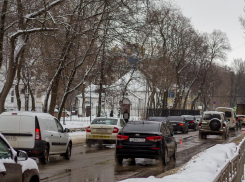 Как воронежцам сэкономить на такси в новогоднюю ночь 