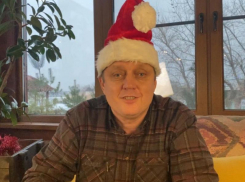 «Цените своих близких»: главред Олег Пахолков поздравил читателей с наступающим Новым годом