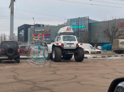 В Воронеже появилась «Нива-Бигфут», её сняли на фото рядом с популярным ТЦ 