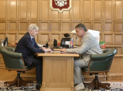 Преемник Селянина рассказал воронежскому губернатору про деньги и выборы