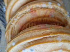 Как во Франции: десерт с нежданной плесенью возмутил жителя Воронежа