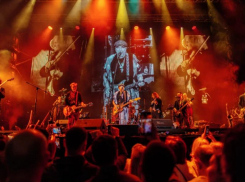 Гарик Сукачев приближает весну вместе с воронежцами