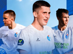 Три игрока «Факела» подписали свои первые профессиональные контракты с воронежским клубом