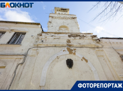 200-летняя Мещанская полицейская часть с пожарной каланчой рассыпается в Воронеже 