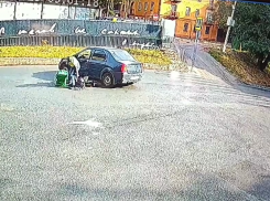  Курьер впечатался в авто на пустой дороге в Воронеже