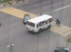  В сети появилось видео ДТП с участием «ПАЗа» и велосипедиста 