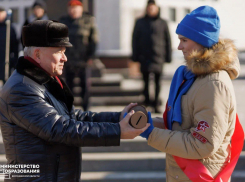 “Капсула Победы” с посланиями для учеников будущего отправилась в путешествие по Воронежской области