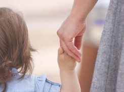 В Воронеже в Придонском иномарка сбила  4-летнего ребенка 