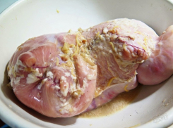 Воронежская предпринимательница выплатила штраф за свиные желудки