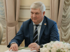 «Не помогайте противнику», – губернатор Александр Гусев обратился к воронежцам