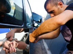 Во время отдыха на пляже у жителя Воронежской области угнали «девятку»