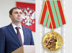 Мэр Воронежа попросил разрешение на иностранную награду