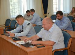 Масочный режим не действует на депутатов Воронежской городской Думы