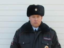 Воронежский полицейский, спасший двух человек: Я сначала решил, что печь топится, а потом увидел, что случился пожар