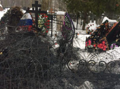 Могила Героя России Романа Филипова сгорела на 40-й день в Воронеже