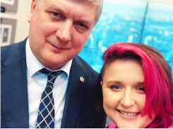 Блогер Робустова продолжает зарабатывать на новом воронежском губернаторе и министрах 