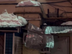 Есть риск раскидать мозги по асфальту: в Воронеже потребовали привлечь к уголовной ответственности коммунальщиков