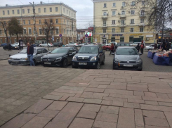 Бесплатную парковку создали водители в самом центре Воронежа