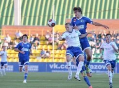 Воронежский «Факел» на выезде в Оренбурге уступил местному «Газовику»