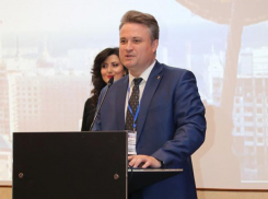Мэр Вадим Кстенин рассказал, что мешает воронежцам поумнеть