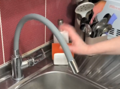 Тазики в помощь: воронежцы месяц не могут нормально помыться 