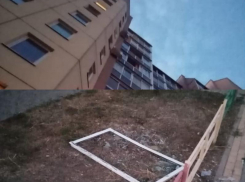 Пикирующие окна на Ломоносова не на шутку напугали жительницу Воронежа 
