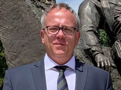 Рупор воронежского чиновника подловили на странной рекламе «ВКонтакте» 