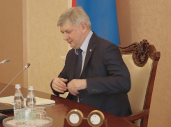 Силовики уронили рейтинг воронежского губернатора