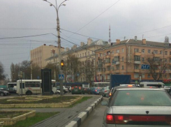 Неработающий светофор вызвал адские пробки в Воронеже