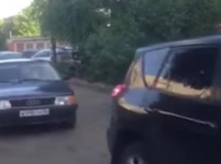 Сквозной проезд развязал войну пешеходов и водителей в Воронеже