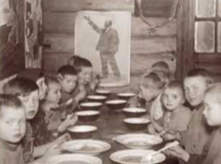 107 лет назад воронежским школьникам впервые стали давать бесплатные горячие завтраки