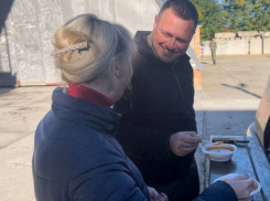 Народным борщом угостили мобилизованных воронежцев в честь праздника