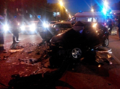 В аварии в Воронеже погиб 16-летний водитель, троих госпитализировали