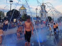 Британцы из The Economist связали Советскую площадь Воронежа с Путиным 