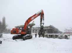 В Воронеже полностью разобрали второй пролет скандального виадука на 9 Января