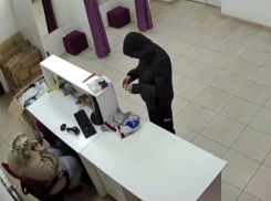Преступная ловкость рук посетителя Wildberries попала на видео под Воронежем