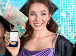 Взрослая дочь Началовой почтила память мамы в особенный день 