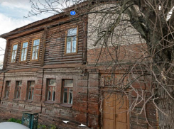 За 16 млн рублей продают вековой дом в Воронеже