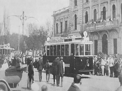91 год назад правила запрещали милиционерам ездить в автобусах в Воронеже