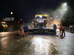 Дорожники завершают восстановление покрытия на Московском проспекте в Воронеже