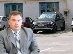 За два Туарега мэр Борисоглебска готов утопить город в мусоре