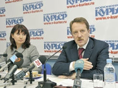 Кадровые перестановки в Воронежском правительстве грозят точкой в карьере стража протокола губернатора
