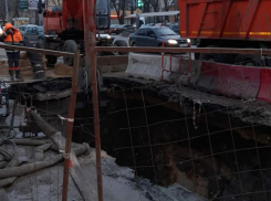 Опубликованы фото с места обрушения свода коллектора в Воронеже