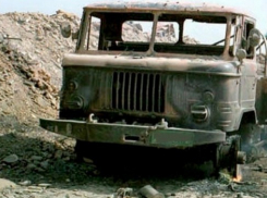 Горящий транспорт: ГАЗ, УАЗ и скутер