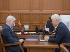 Чиновник отчитался о зарплатах в 65 тыс в воронежском районе 