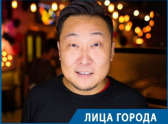 Секретами борьбы с быдлячеством в ночных клубах поделился самый известный фейсконтрольщик Воронежа