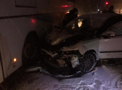 Автобус с 50 пассажирами попал в массовое ДТП в Воронежской области