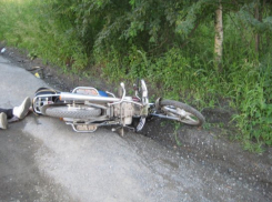 На трассе Воронеж-Луганск погиб мальчик на мопеде